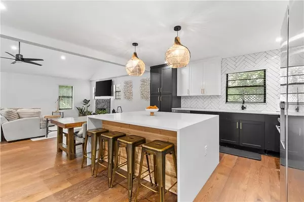 Atlanta, GA 30324,1905 Windemere DR NE