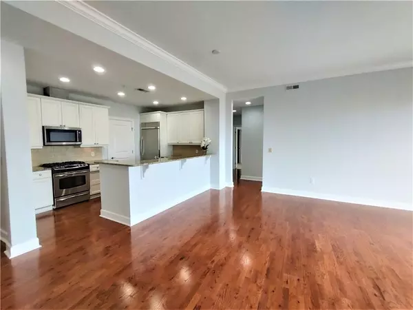 Atlanta, GA 30339,2950 Mount Wilkinson Pkwy SE #402