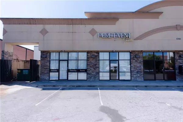 Atlanta, GA 30341,3292 Laventure DR #104-105