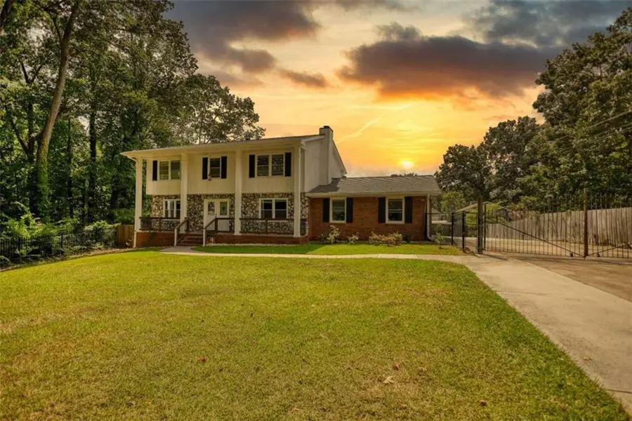 1341 Kenyon RD, Morrow, GA 30260