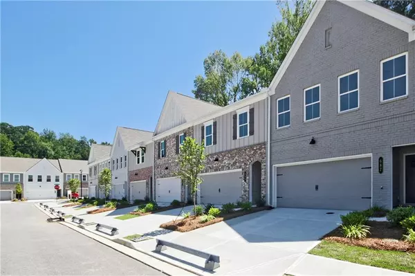 Lawrenceville, GA 30043,695 Sunstone LN