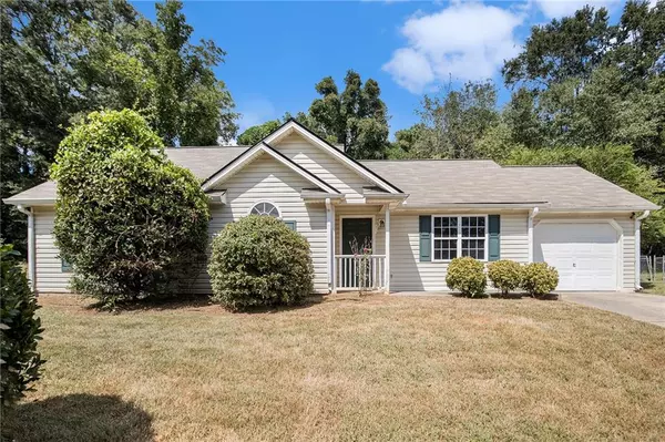 53 Grove LN, Temple, GA 30179