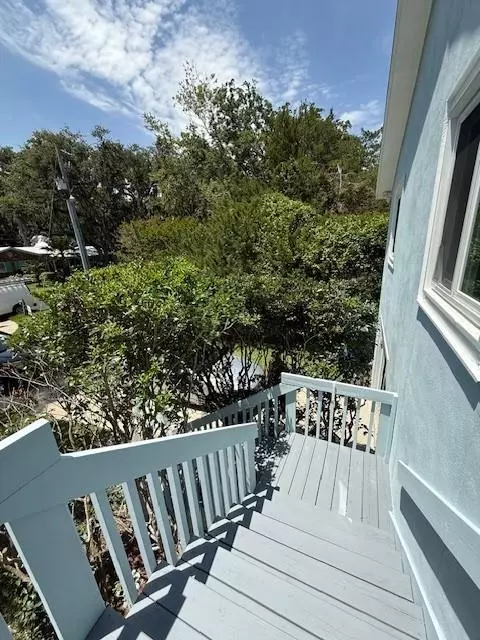 St. Simons, GA 31522,310 Peachtree ST