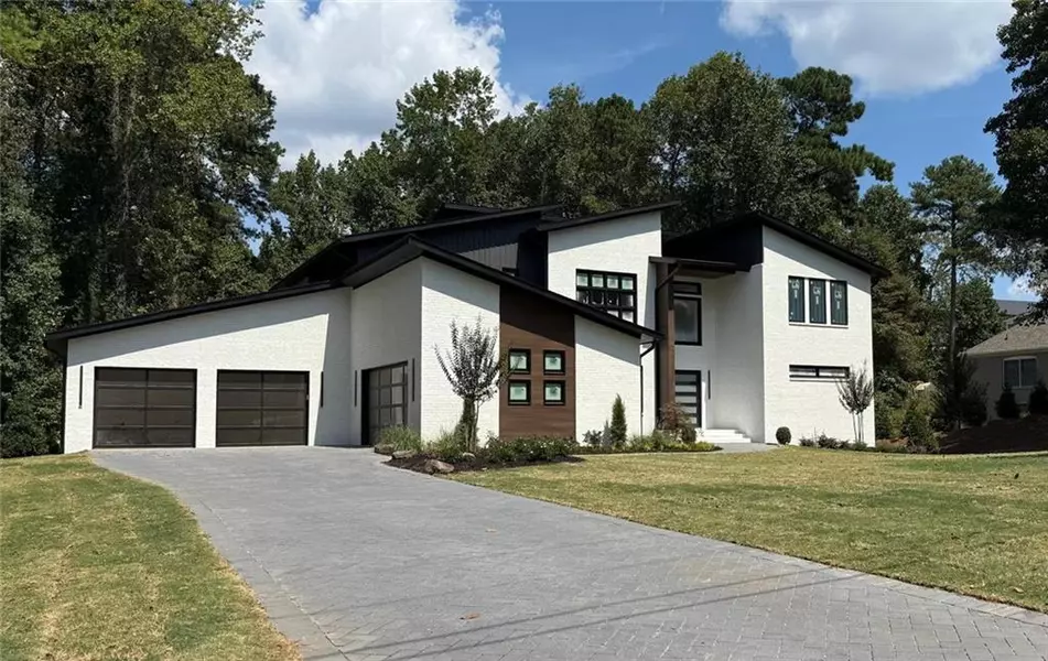 1000 Clementstone DR, Sandy Springs, GA 30342