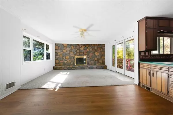 Buford, GA 30518,5839 Lakeshore DR