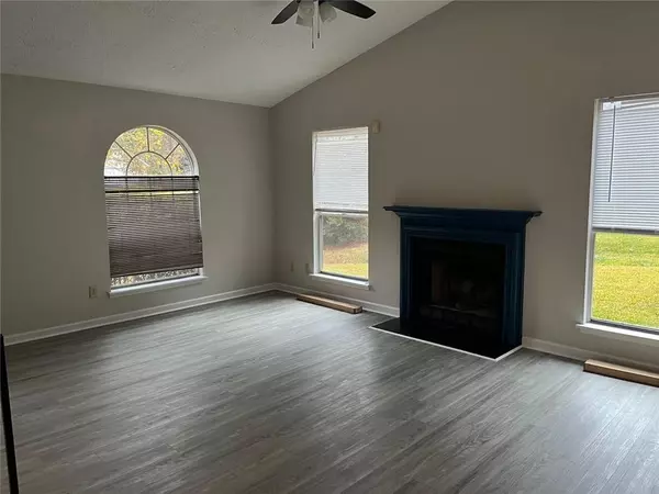 Conyers, GA 30094,1560 Pin Oak LN SE