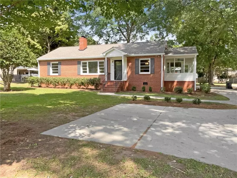 1104 Maple DR, Griffin, GA 30224