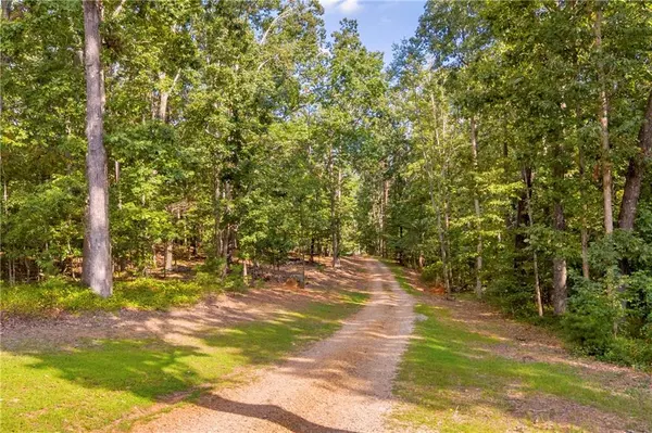Murrayville, GA 30564,635 White Oak TRL