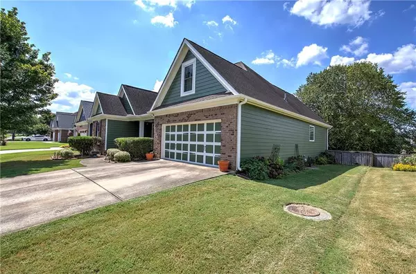 Cartersville, GA 30121,27 Summer PL NW