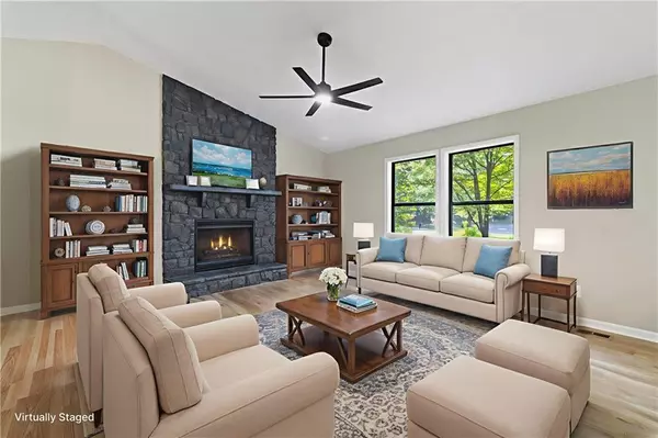 Acworth, GA 30102,648 Sunshine TRCE NW