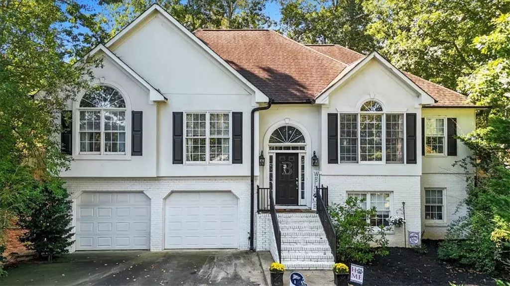 35 N Springs WAY, Acworth, GA 30101