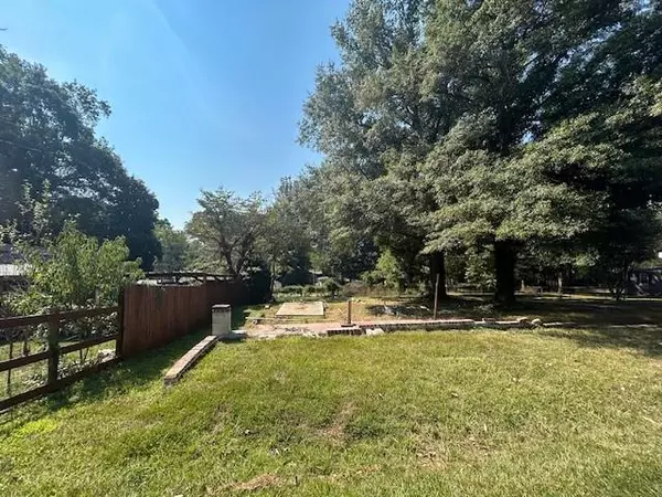 Acworth, GA 30102,124 Main Lake DR SE