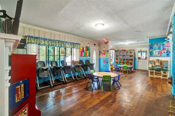 Austell, GA 30106,5099 Austell Powder Springs RD