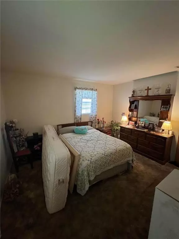 Riverdale, GA 30274,640 MAPLE DR