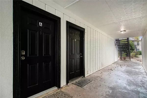 Tucker, GA 30084,3599 Woodbriar CIR #A