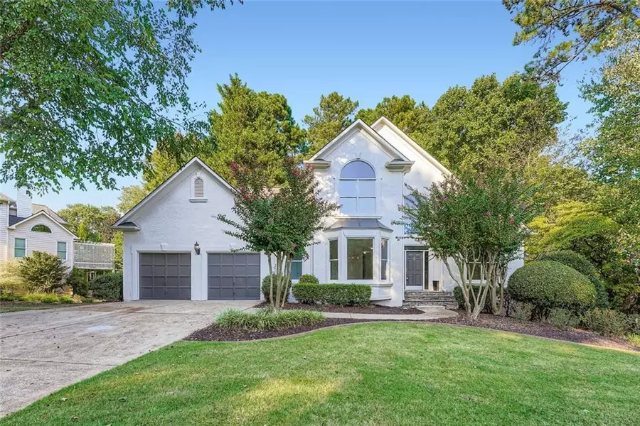 2040 Towne Lake HLS W, Woodstock, GA 30189