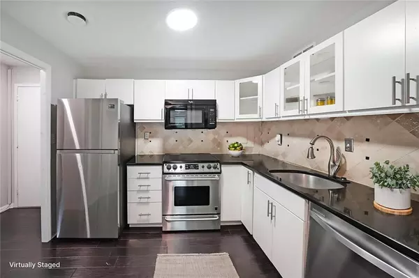 Atlanta, GA 30305,3060 Pharr RD NW #114