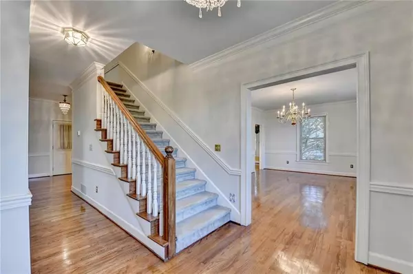 Gainesville, GA 30506,2859 Village CT