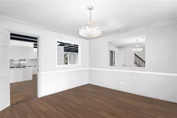 Atlanta, GA 30328,965 Heards Ferry RD