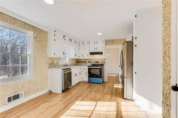 Lilburn, GA 30047,5465 N Fork DR SW