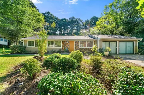 1069 Martin RD, Stone Mountain, GA 30088