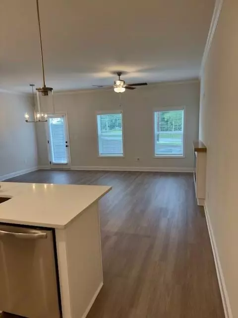 Austell, GA 30106,27 Benscot DR