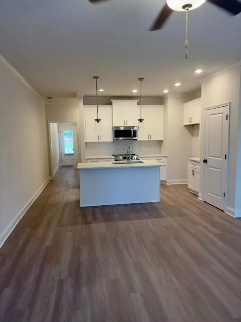 Austell, GA 30106,27 Benscot DR