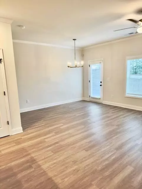 Austell, GA 30106,27 Benscot DR