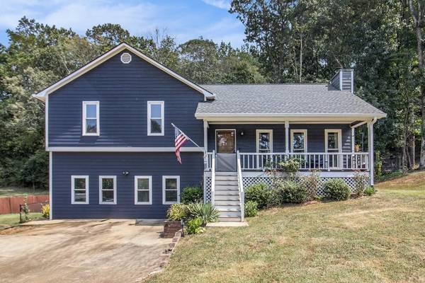 153 Stratford DR, Douglasville, GA 30134