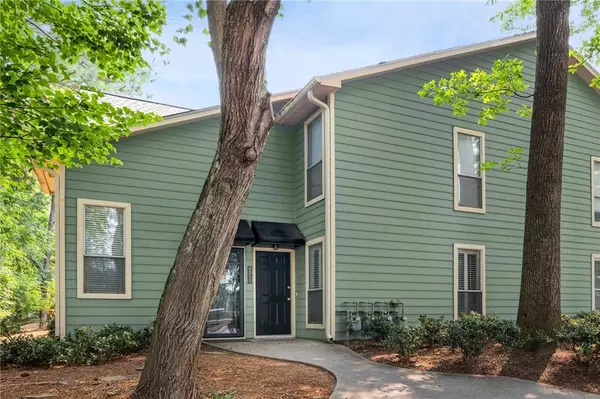 4211 Canyon Point CIR, Roswell, GA 30076