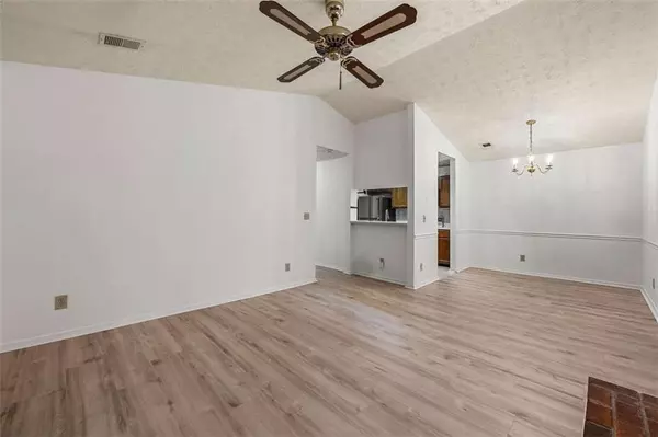 Decatur, GA 30033,1306 McClelen WAY