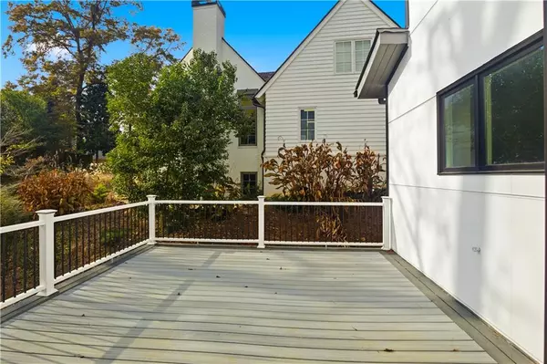 Atlanta, GA 30339,4238 Paces Ferry RD SE