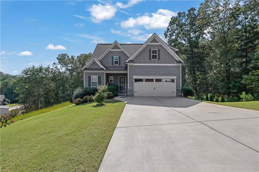 99 Glen Oaks DR, Dawsonville, GA 30534