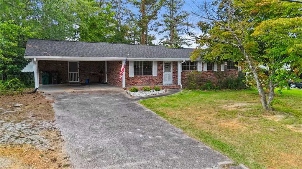 205 BURNS RD, Carrollton, GA 30117