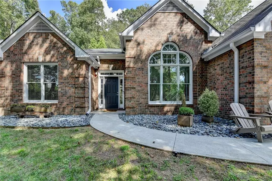 890 Melbourne TRL, Alpharetta, GA 30009