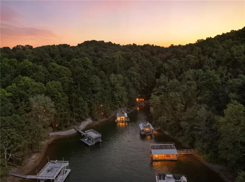 6314 Point Twenty Two, Gainesville, GA 30506