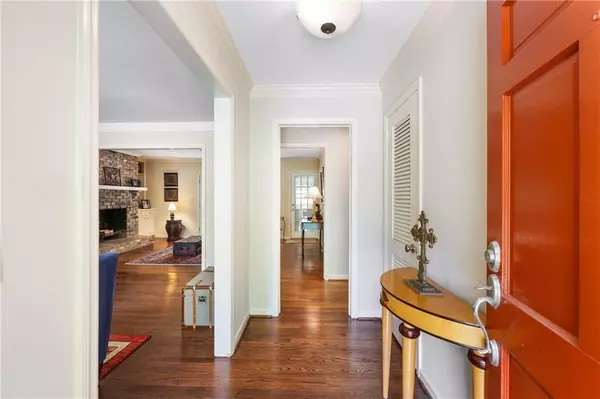 Atlanta, GA 30328,6550 Bridgewood Valley RD