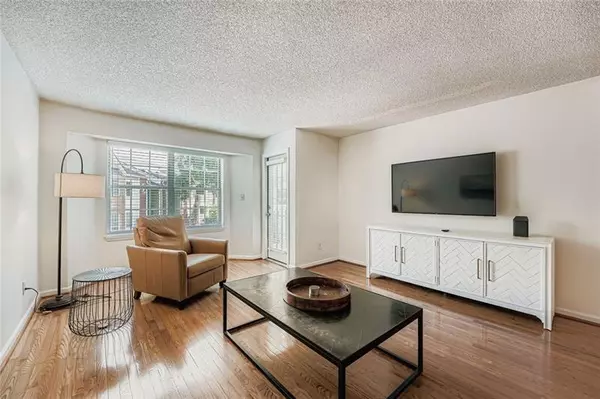 Atlanta, GA 30342,4109 Chastain Park CT NE