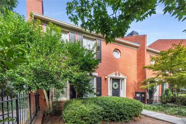 801 Defoors Mill CIR NW, Atlanta, GA 30318