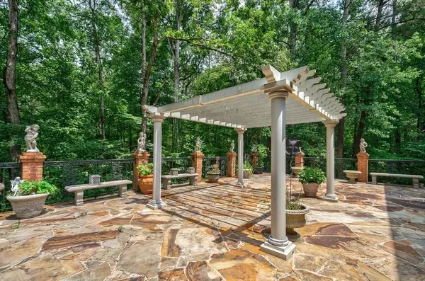 Atlanta, GA 30328,5715 Winterthur LN