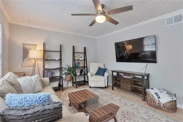 8 Arpege WAY NW, Atlanta, GA 30327