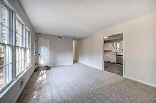 Kennesaw, GA 30144,3552 Vicky CIR NW