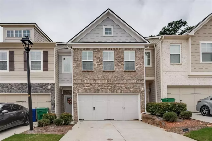 2142 Arnage DR, Lithonia, GA 30058