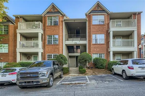 Atlanta, GA 30342,4100 Chastain Park CT NE