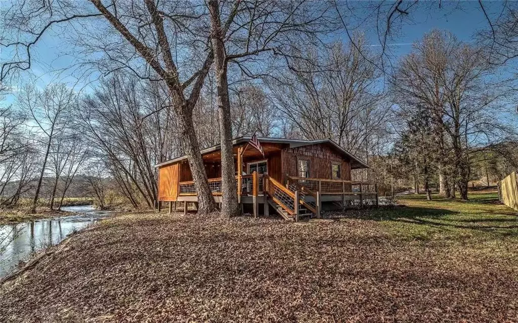 Mineral Bluff, GA 30559,141 Mountain Rivers Rd