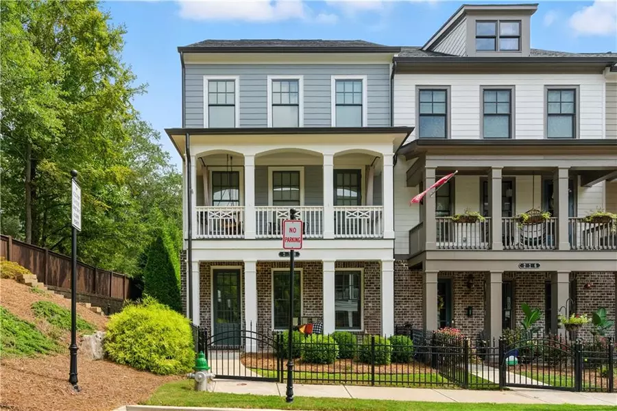 218 Bluestone DR, Woodstock, GA 30188