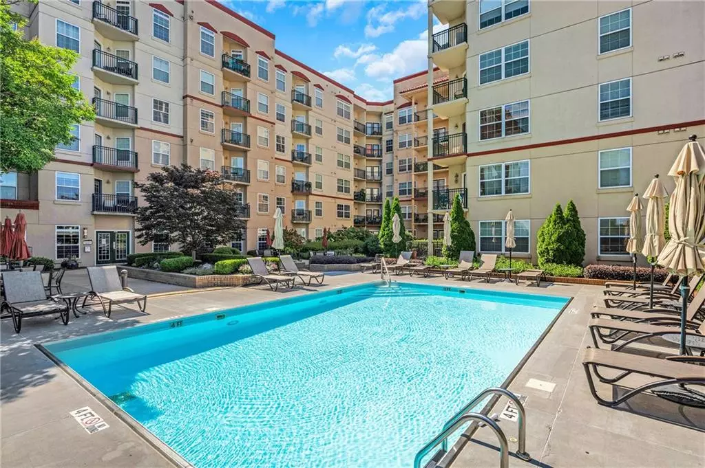 Decatur, GA 30030,230 E Ponce de Leon AVE #116