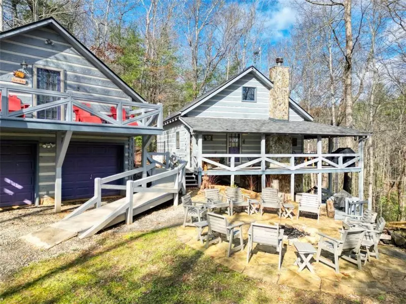 492 Chinkapin DR, Blue Ridge, GA 30513