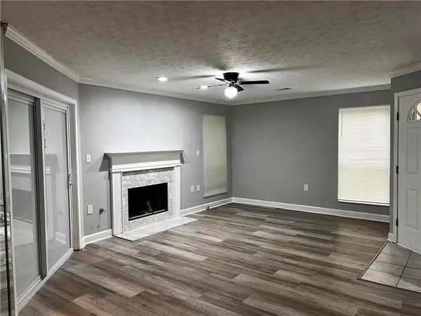Tucker, GA 30084,6393 WEDGEVIEW CT