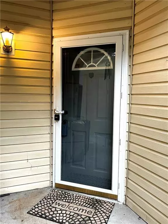 Tucker, GA 30084,6393 WEDGEVIEW CT